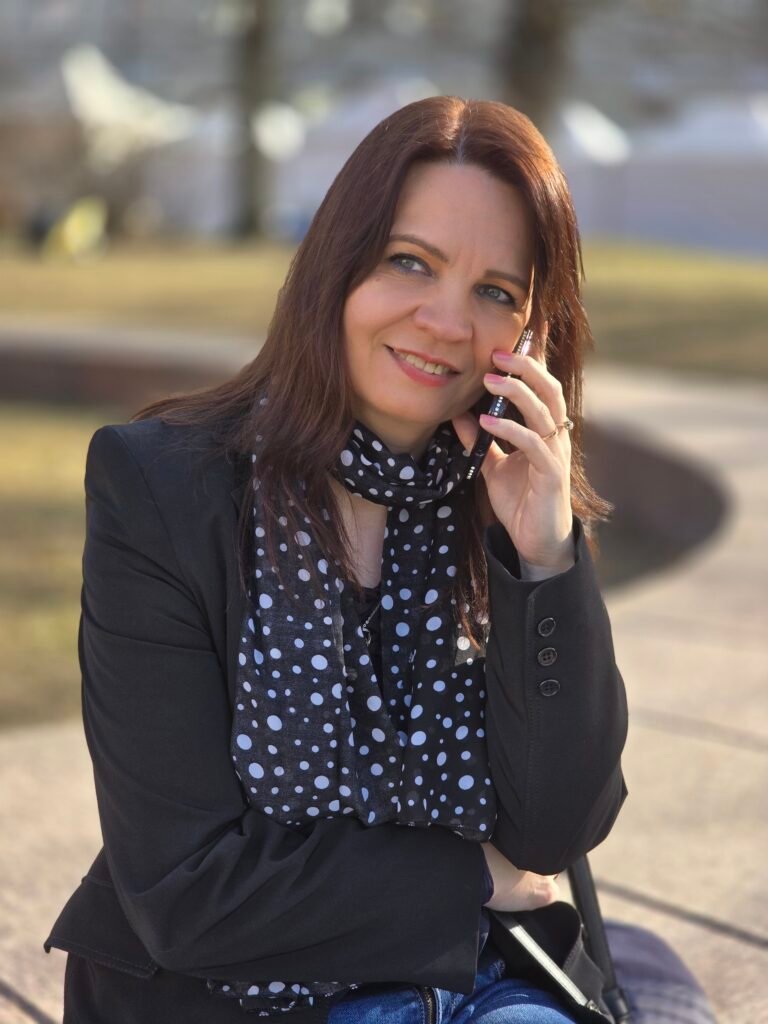 Inessa Max – kontaktai, susisiekimas, nuorodos, socialiniai tinklai. Įgalinimo algoritmų autorė, Pasąmonės transformacijų mentorė